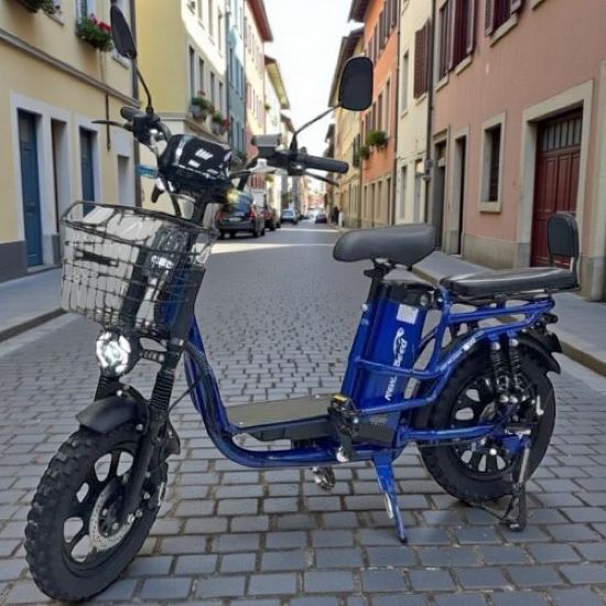 صورة دراجة كهربائية رائعة بتصميم عصري